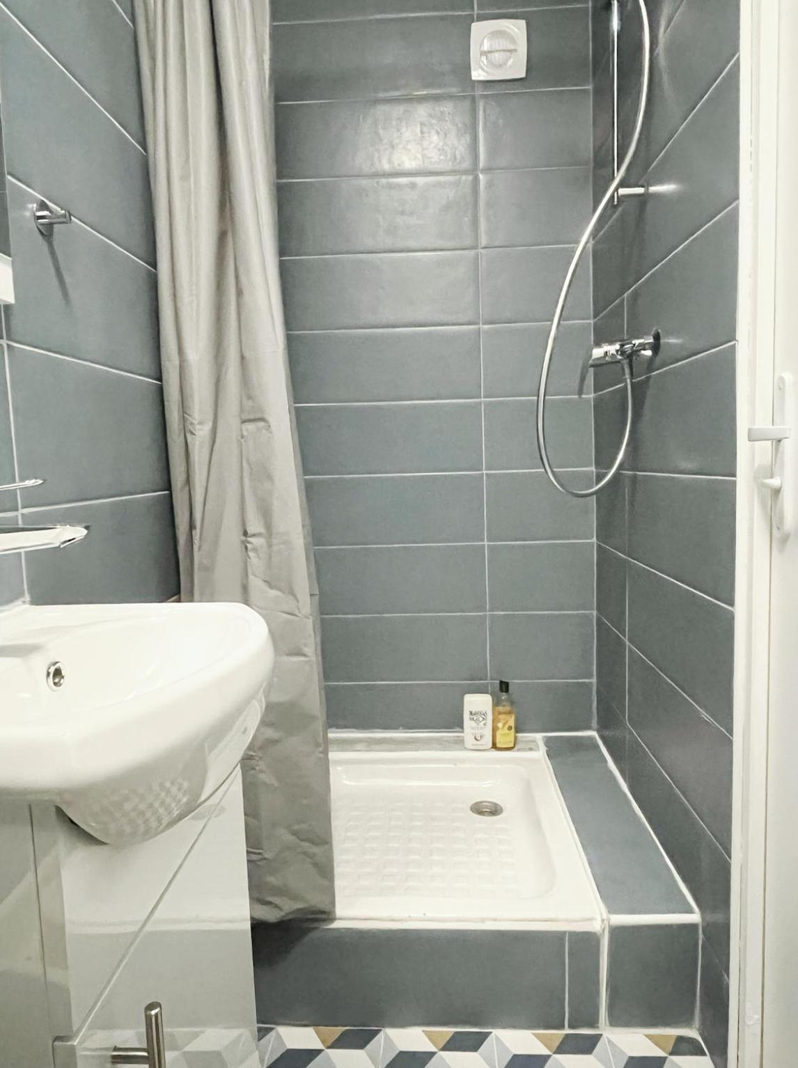 Charmant studio neuf proche de paris Bagnolet Extérieur photo